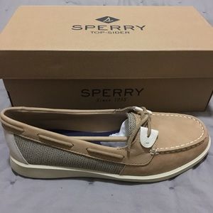New Sperry women’s top-siders size 7
